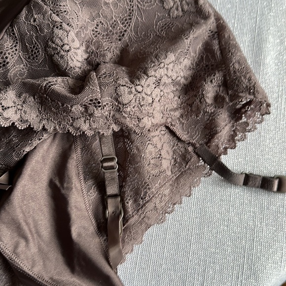 Victoria's Secret angels BRA PANTY SET ANGELS Red Lace 36B AND Large - Picture 4 of 11